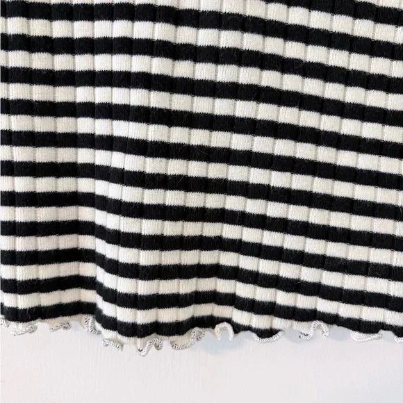 Cat & Jack Black and White Striped Short Sleeve Top - Picture 3 of 5